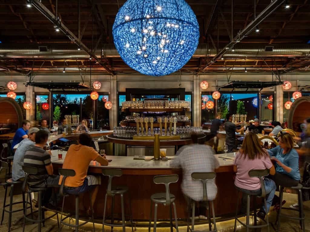 bar